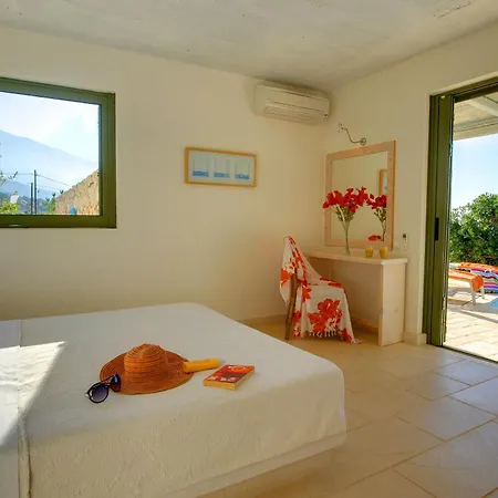 Petalida Ideales Villa *